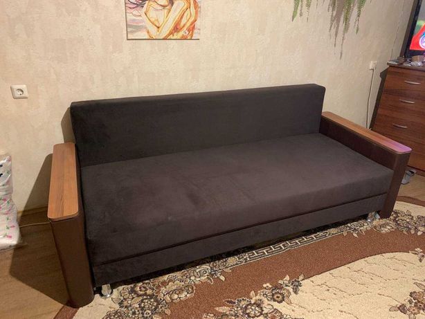 Продаю новый диван