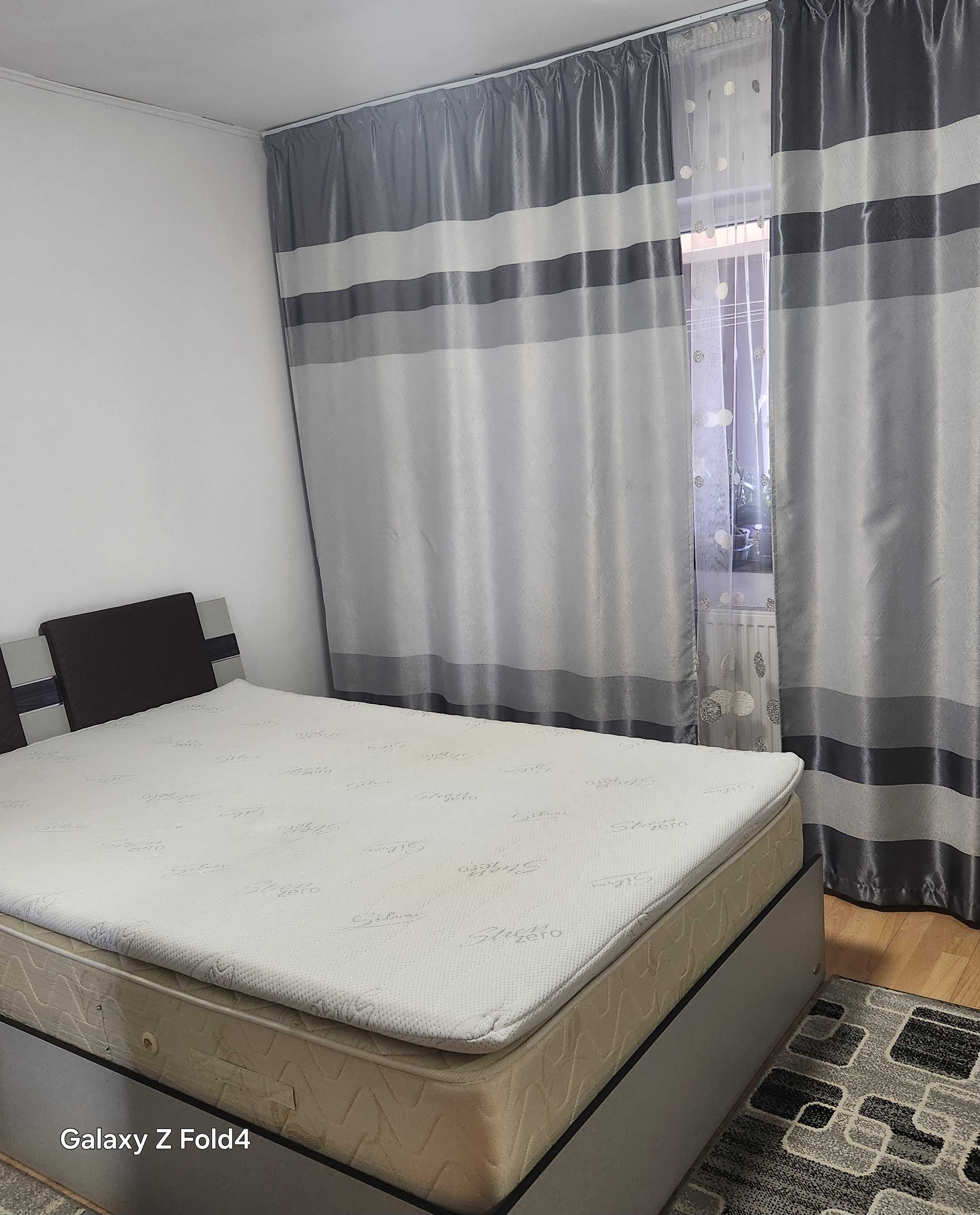 De vanzare apartament 3 camere