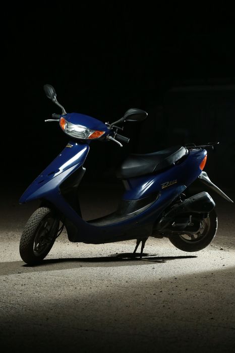 Свежепригнанный мопед Honda Dio 34 2003 года пробег всего  8000км