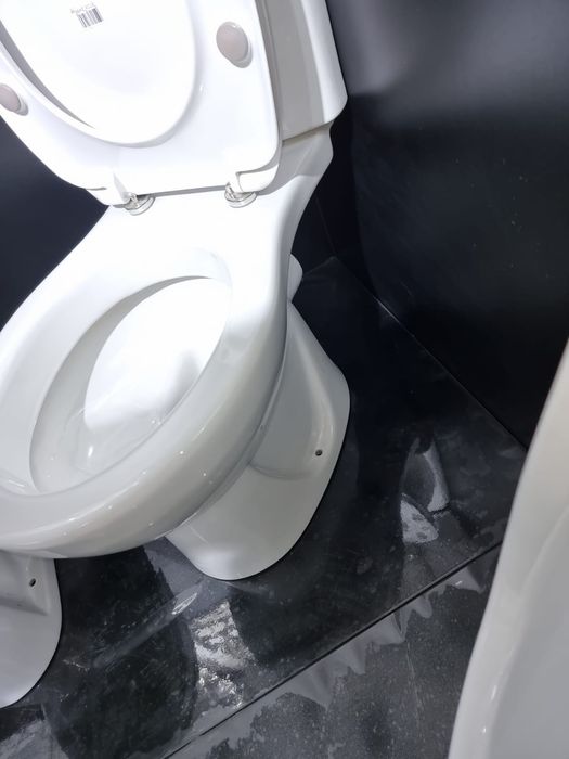 Продаётся новый унитаз производства Турция, бачек угловой , цена 115.0