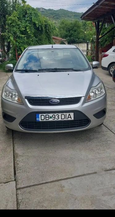 Ford Focus 1.4 benzină