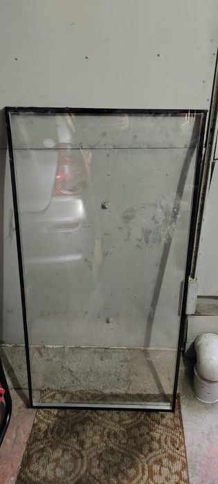 Продам двойной стекло пакет в отличном состоянии за десять тысяч тенге