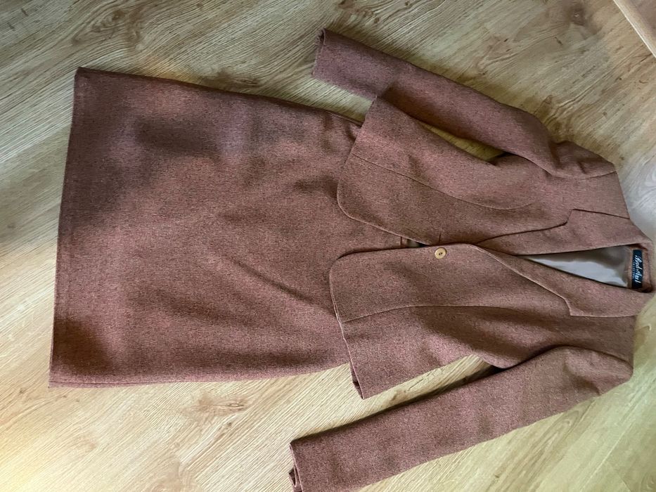 Costume compuse din fusta, sacou si pantaloni