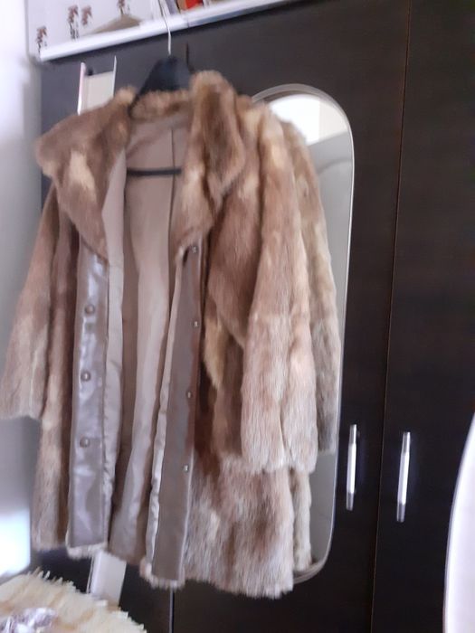 Haina blana dama