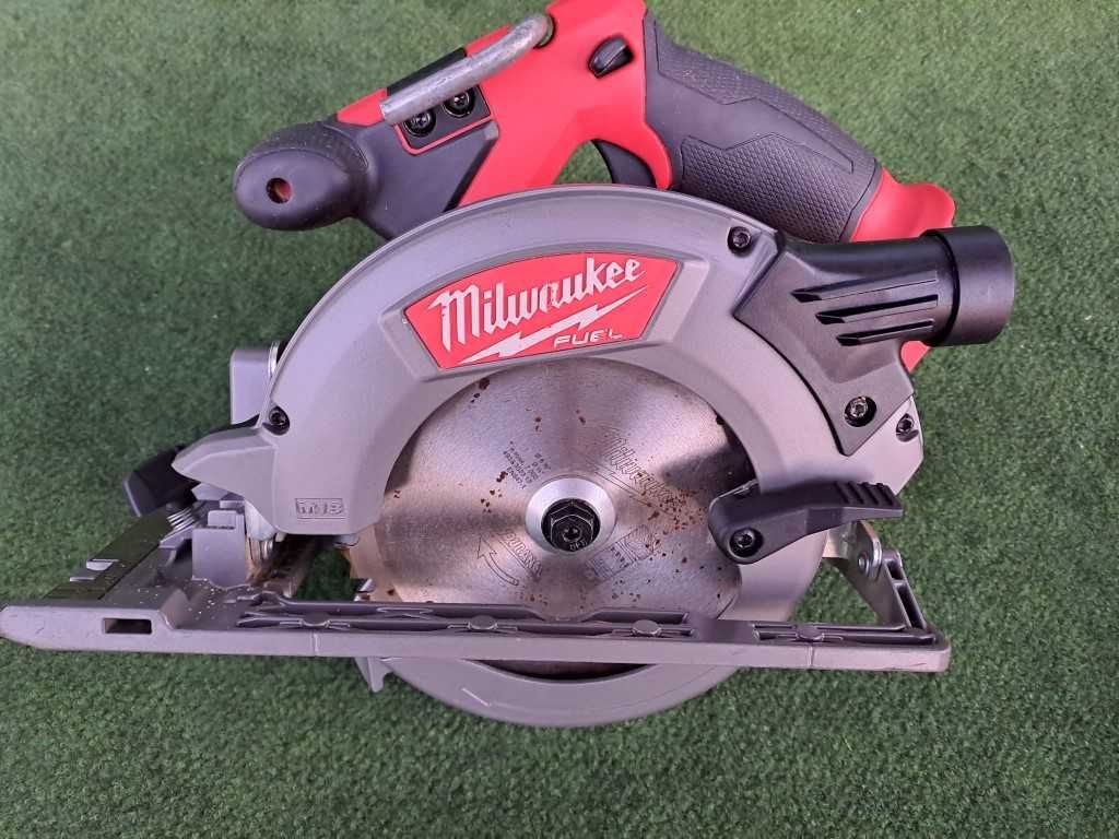 Milwaukee C12 PC - Milwaukee M18 CCS55 18V- акумулаторни инструменти