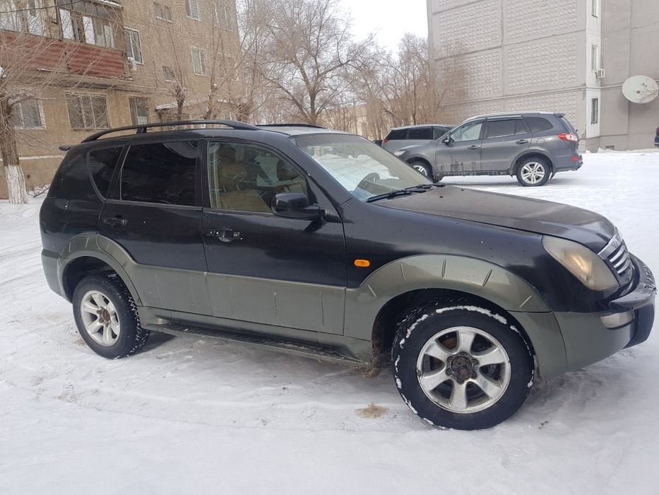 Продам саненг 4х4