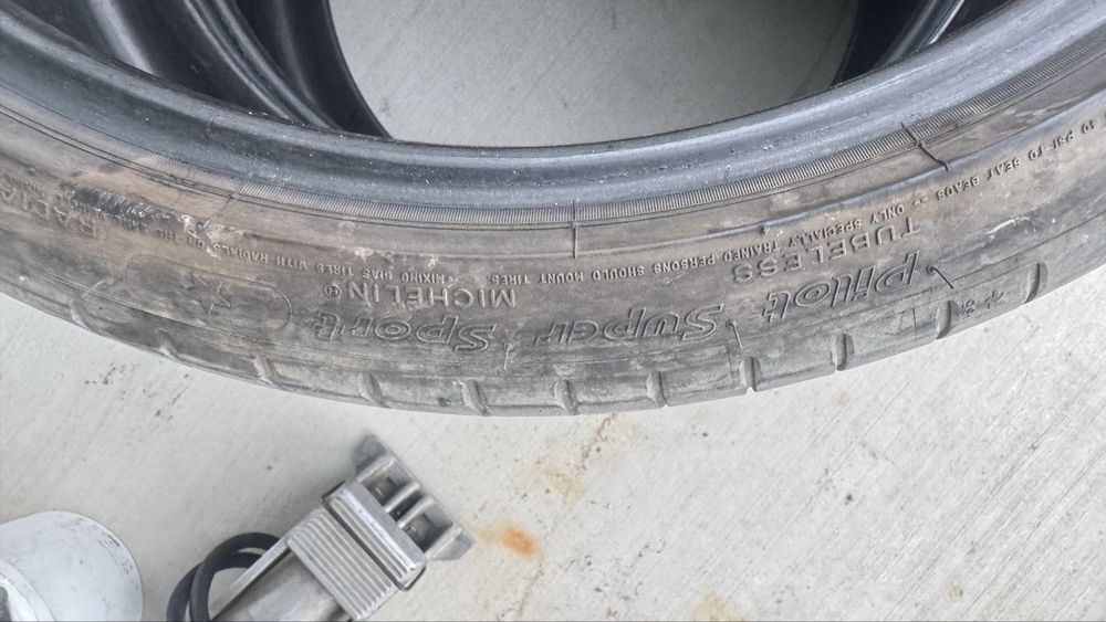 Michelin Pilot Super Sport 285/30/20