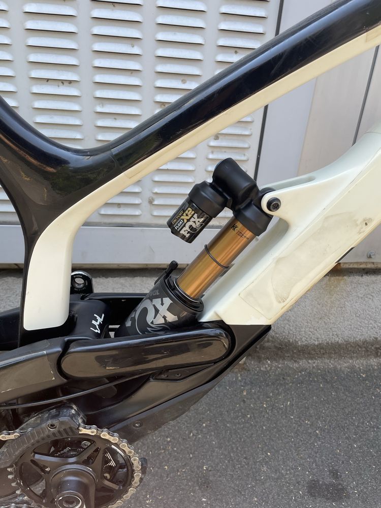 YT Tues CF PRO 2019