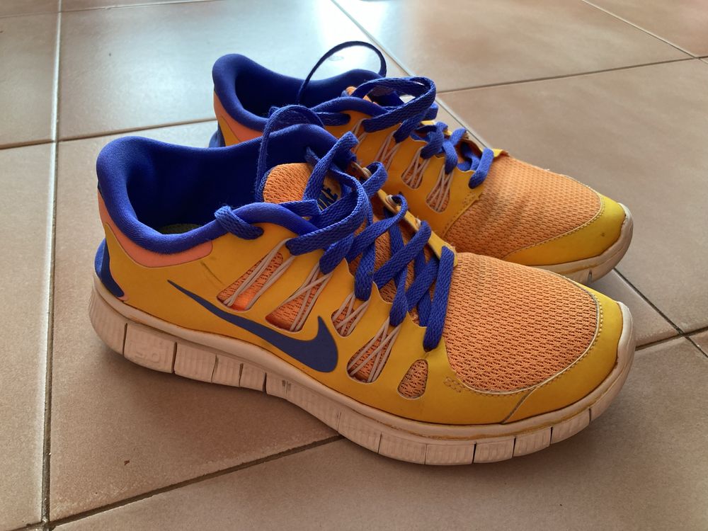 Маратонки Nike 37 номер
