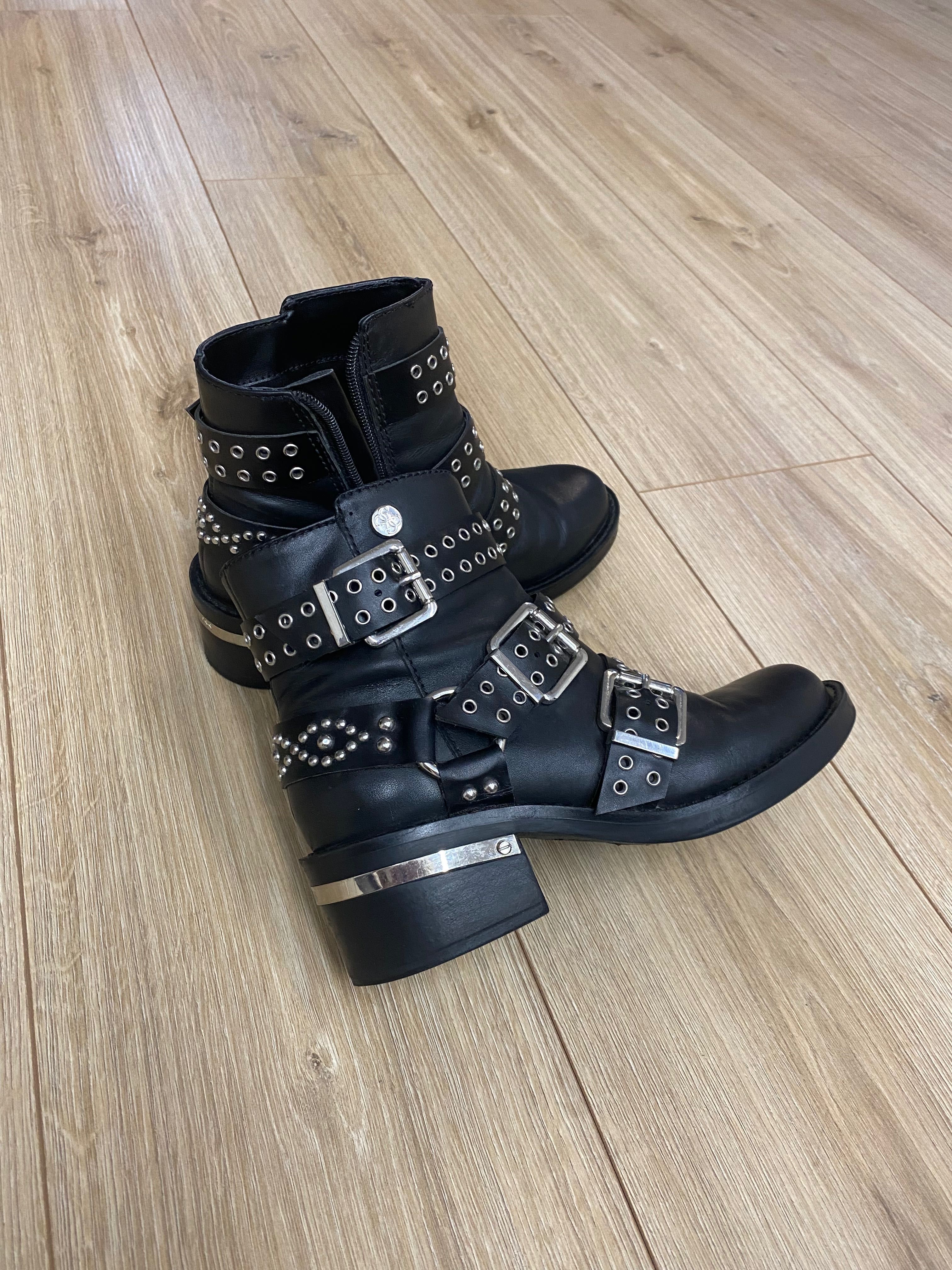 Дамски боти Guess