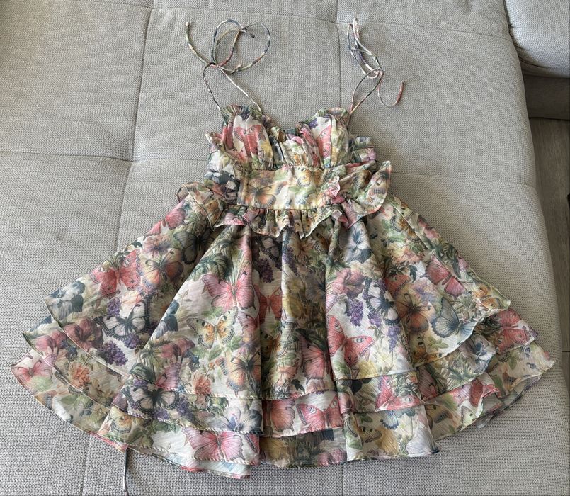 Шарена рокличка подходяща за слециални поводи и ежедневие