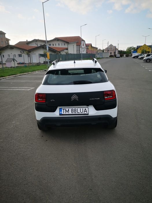Vând Citroen C4 Cactus