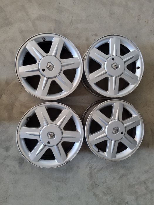 Jante aliaj pe 16" renault megane 2 an 2006 în 5 prezoane