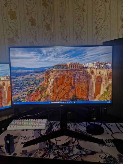 Игровой монитор 240 герц  LG Ultra Gear 27 дюймов
Разрешение 1920x1080