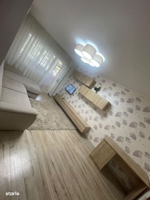 Inchiriere Apartament decomandat 3 camere zona Piata Rahova