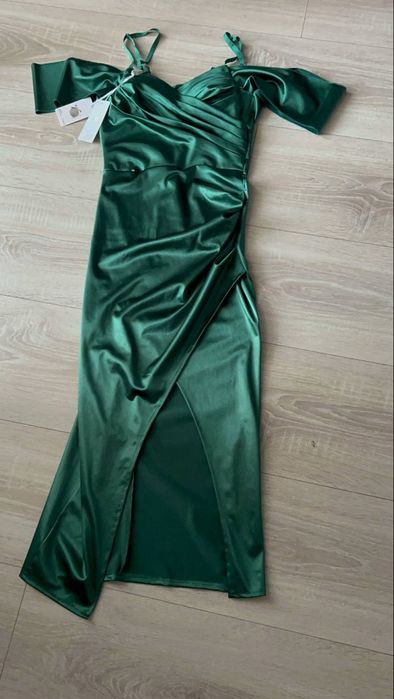 Rochie verde nouă