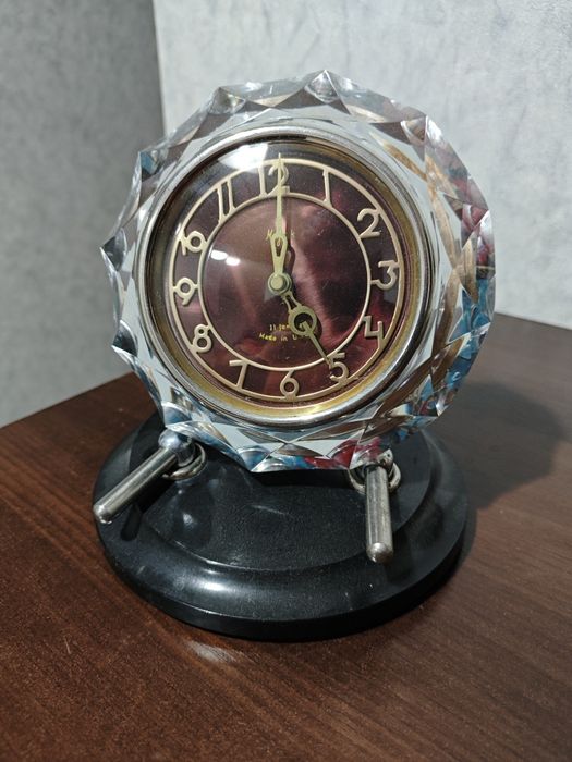 Продам советские часы Маяк