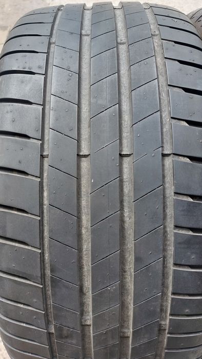Летни гуми 235/40/19 Bridgestone Turanza T005 2 броя