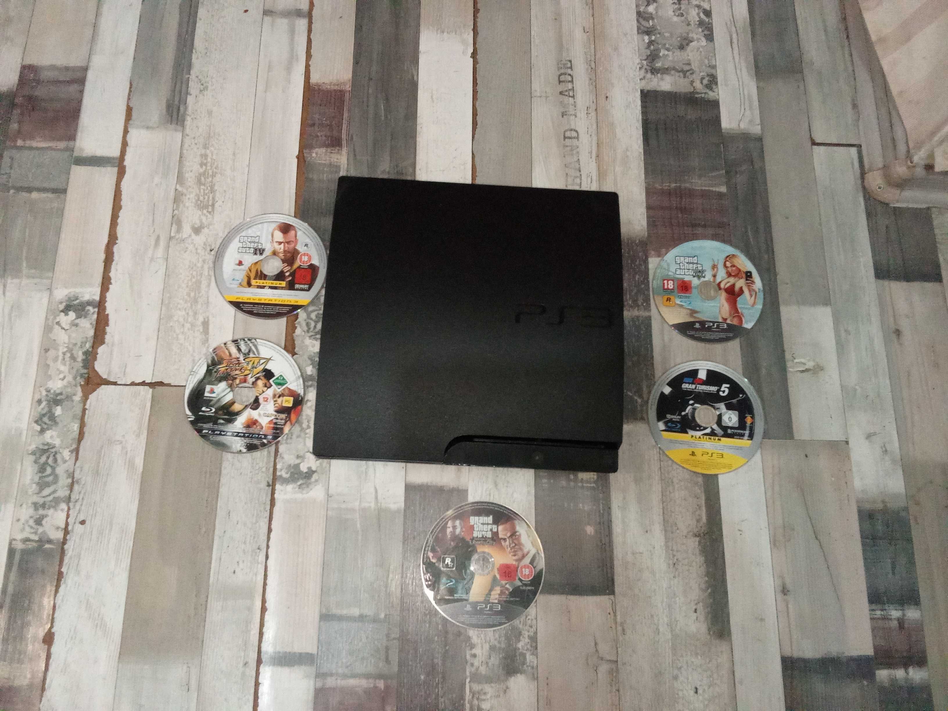 Продавам PlayStation 3 slim+5 игри