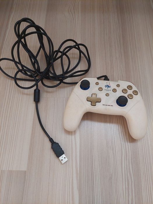 Manetă konix, stare bună.