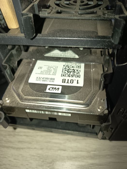 Hard disk 1TB, nu schimb