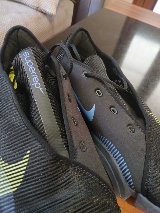 Маратонки nike 43 номер