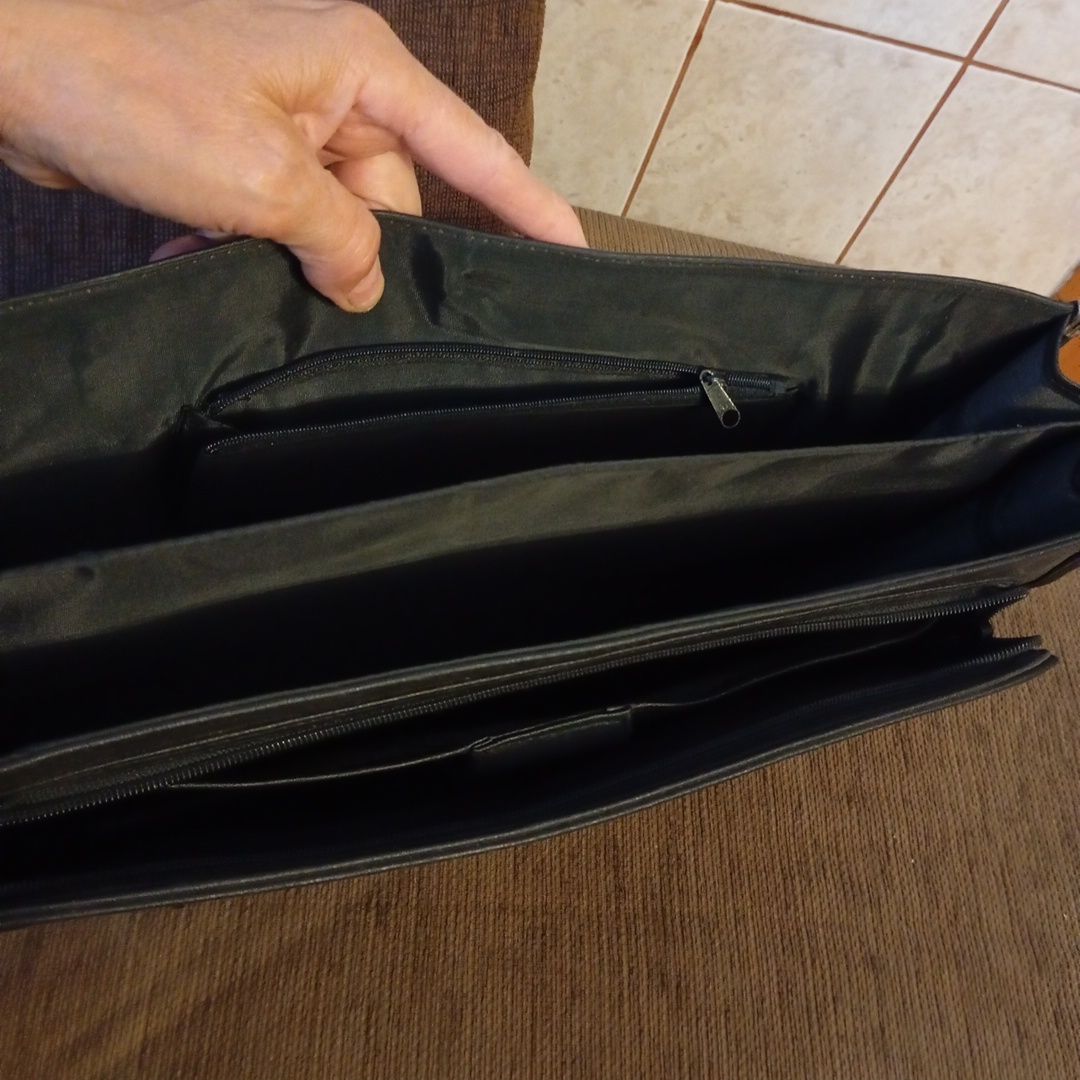 Geanta laptop din piele