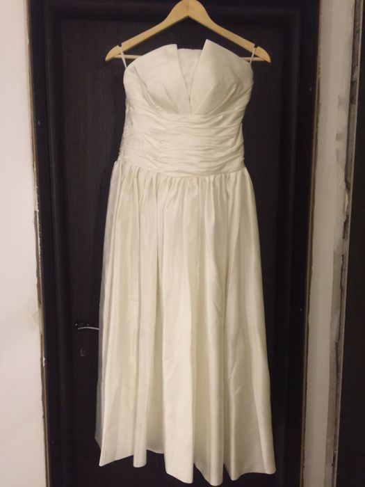 Rochie alba noua