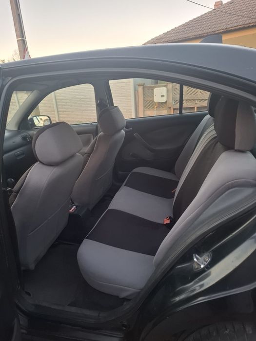 Skoda octavia I 1.6 benzina