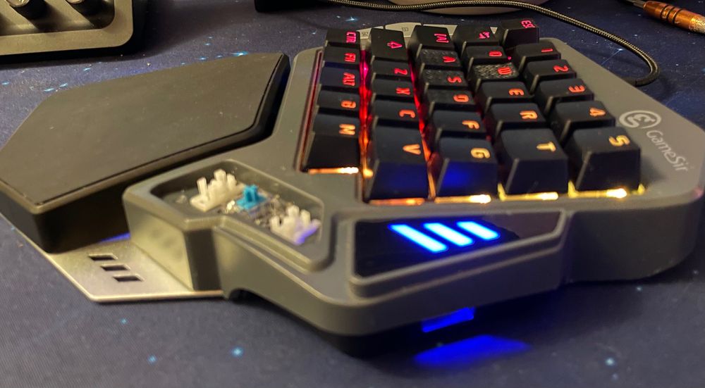 Tastatura gaming GameSir Z1