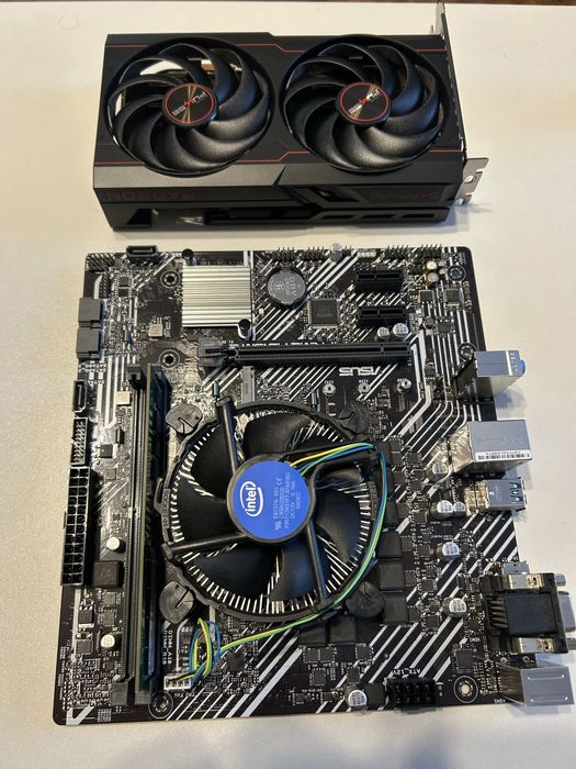 Setup PC Gaming: i5 10400 + Radeon RX 6600 + placa de baza ASUS + RAM