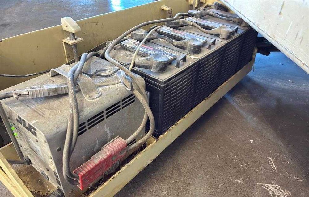 Ножична платформа JGL 3246E2 Работна височина 12м.