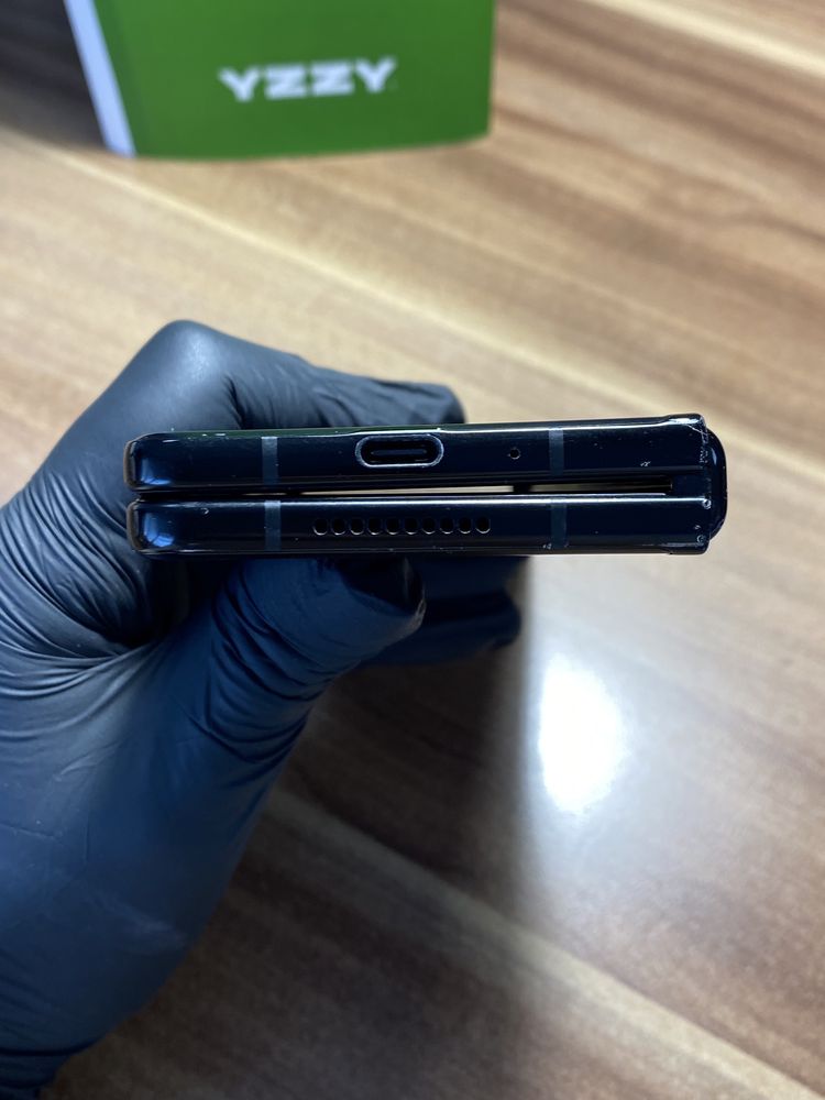Samsung Galaxy Z Fold 3 Duos / Garanție 24 luni / 256 Gb / Bun |