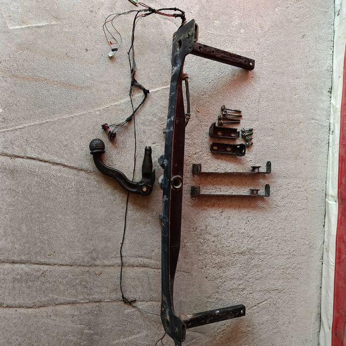 Теглич за ауди а6