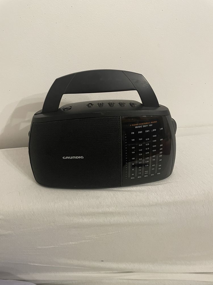 Aparat de radio Grundig Music Boy 180