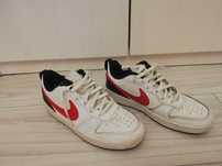 Vând Nike nr 39 albi