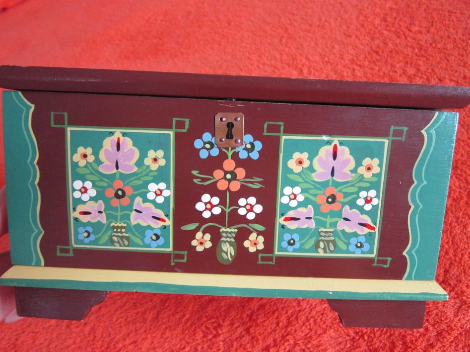 cadou rar vintage mini cufar ladita pictata manual,lemn,Germania