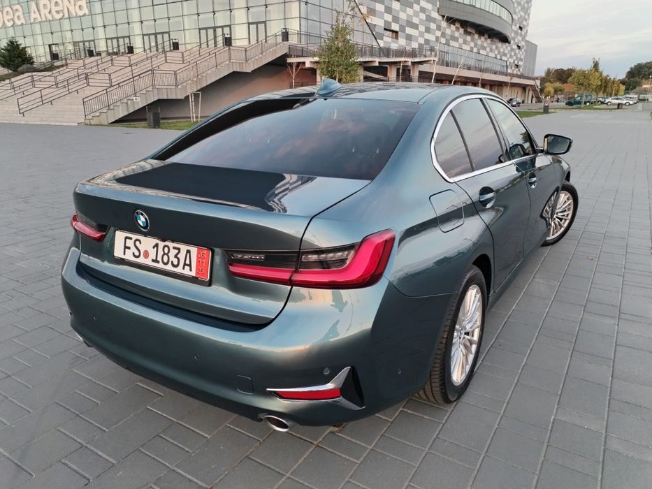 BMW 320i Sedan 2020 X-drive Virtual Head-up Automat Individual 93000km