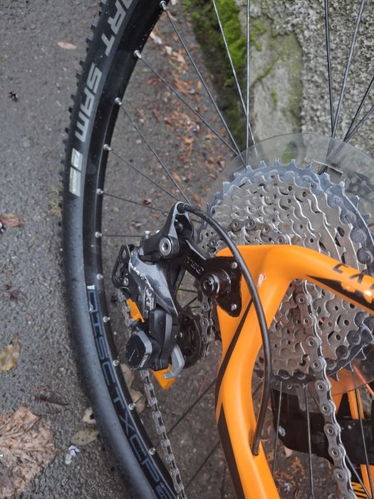 Bicicleta mtb carbon Cube