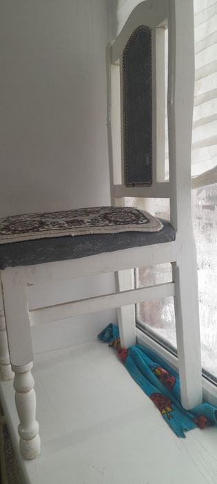 Продам СТУЛЬЯ 2 ШТ