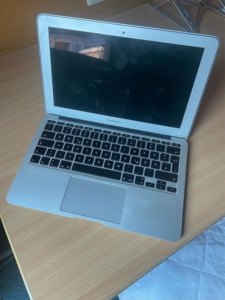 MacBook Air 2011