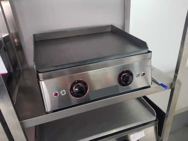 Grill electric de banc 500x500x240mm neted 220V