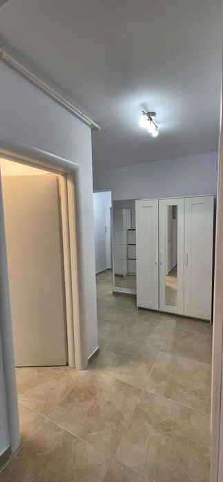 Inchiriez Apartament 2 cam + Curte 160mp ( centrala, parcare )
