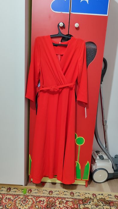 Продам женское платье