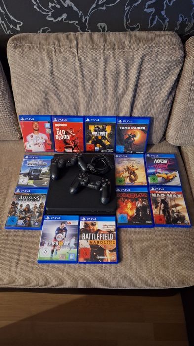 Playstation 4 slim + 12 игри и 2 джойстика