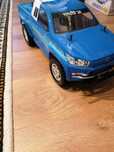 Automodel Toyota Hilux 4x4,Tamiya
