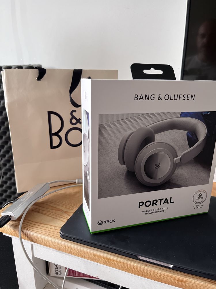Слушалки Dolby Atmos bang&olufsen Beoplay Portal