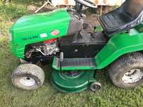 Vând tractoras gazon
