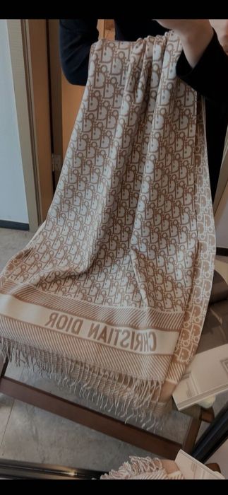 Fular Christian Dior, model 2026, 3 modele