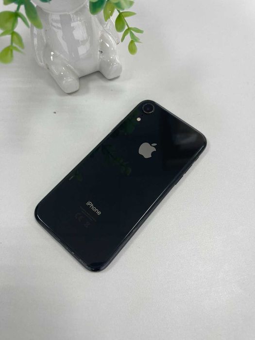 Продавам Iphone XR 128GB